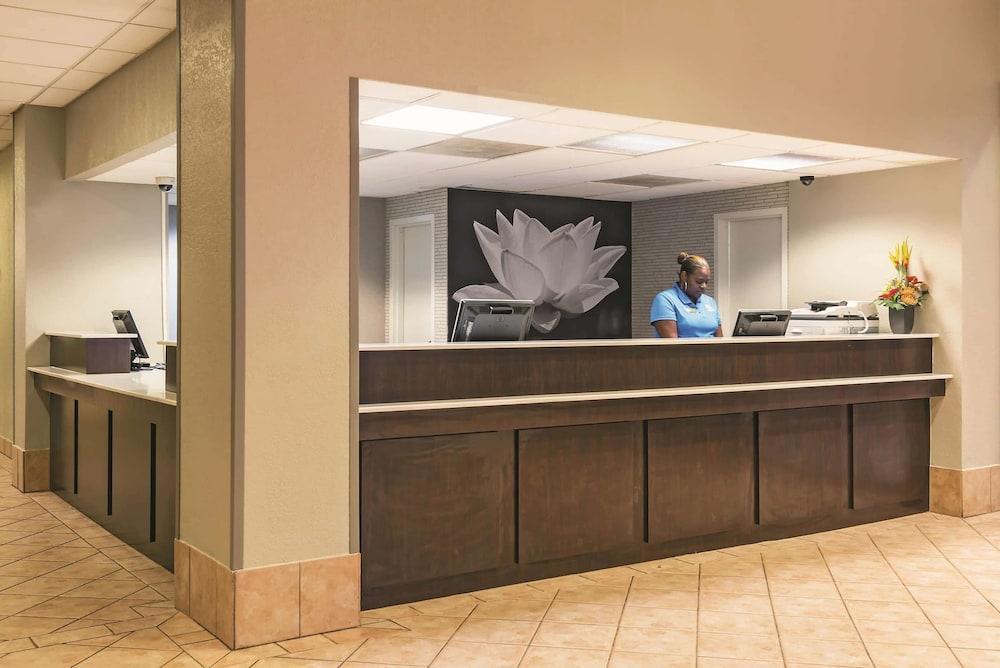 Hotel La Quinta By Wyndham New Orleans Airport Kenner Exterior foto
