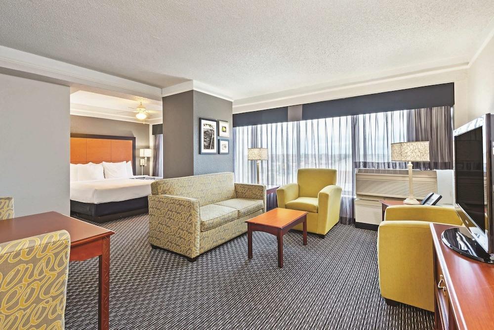 Hotel La Quinta By Wyndham New Orleans Airport Kenner Exterior foto